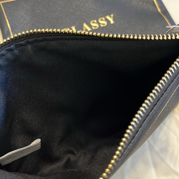 3 SAKS FIFTH AVENUE CLASSY LEATHERETTE POUCHES - Picture 7 of 8